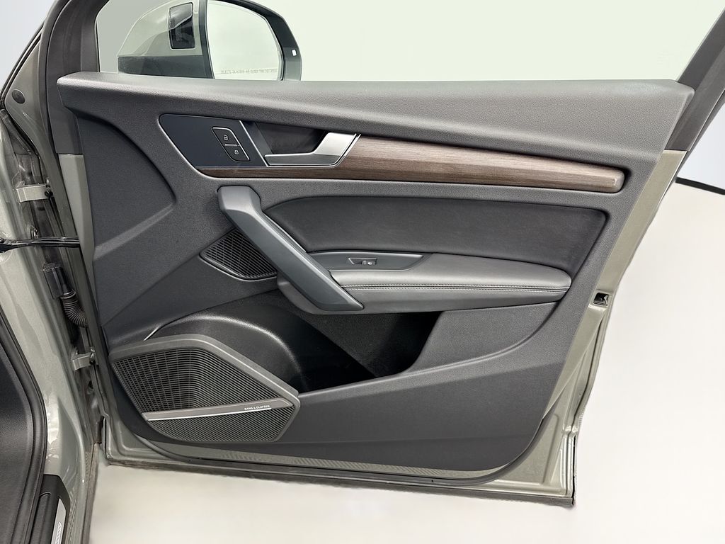 Thumbnail: 2023 Audi Q5 - 24