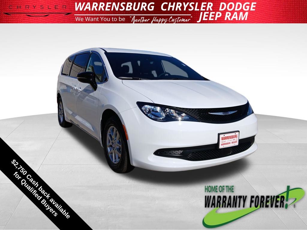 Bright White Clearcoat 2026 Chrysler Voyager Minivan Front-Wheel Drive 9-Speed Automatic