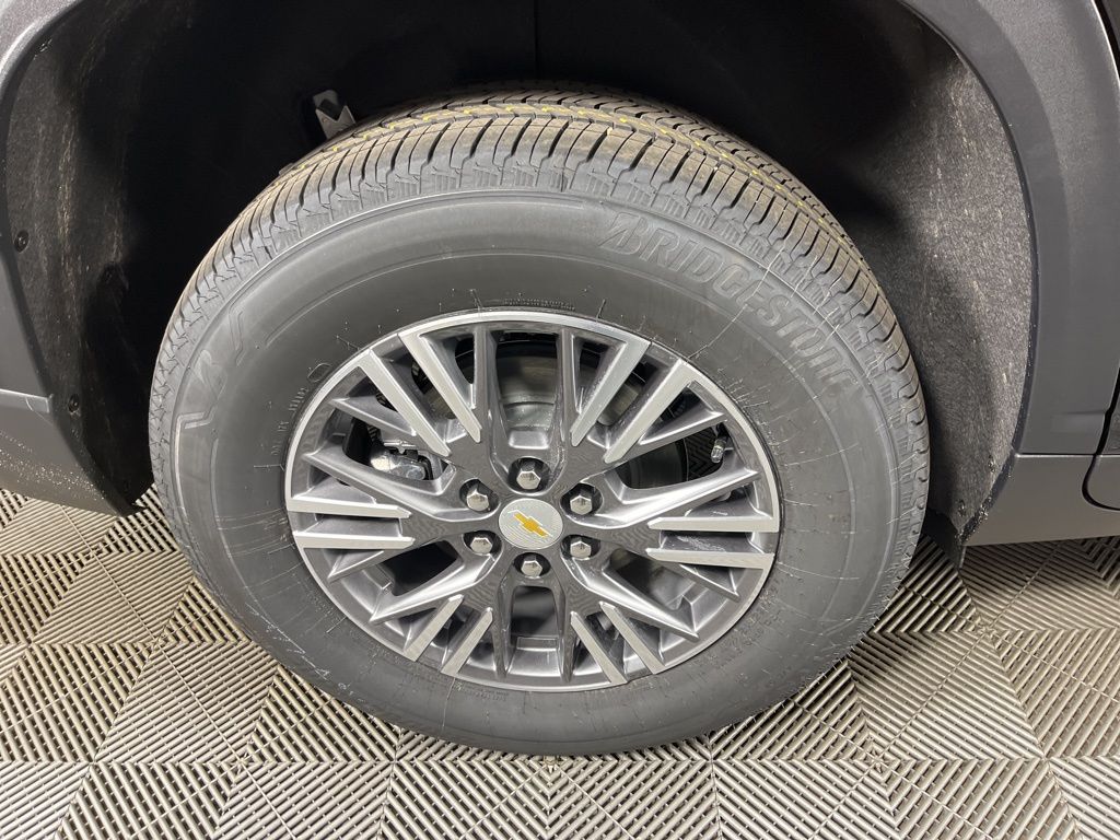 Thumbnail: 2026 Chevrolet Traverse - 18