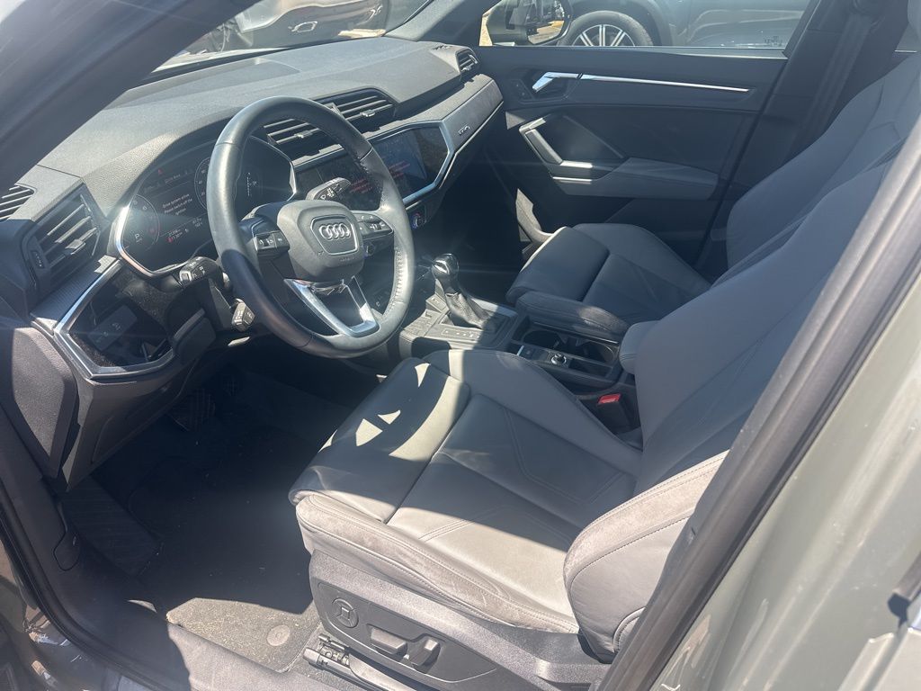 2020 Audi Q3 Premium Plus 8