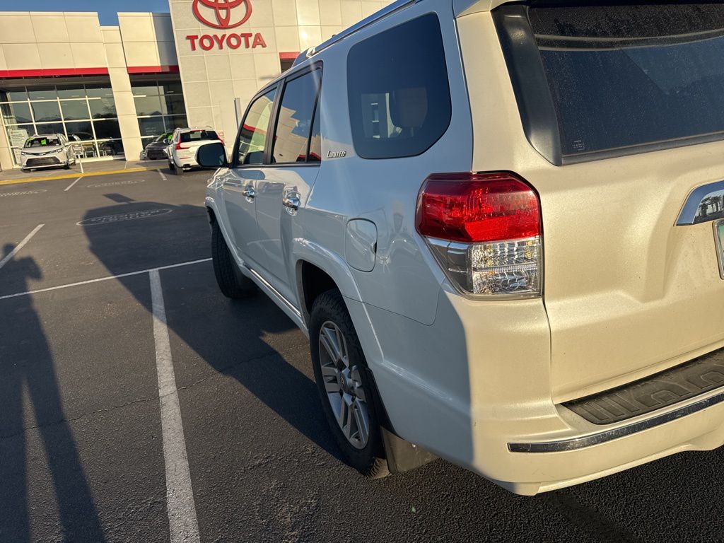 2013 Toyota 4Runner Limited 9