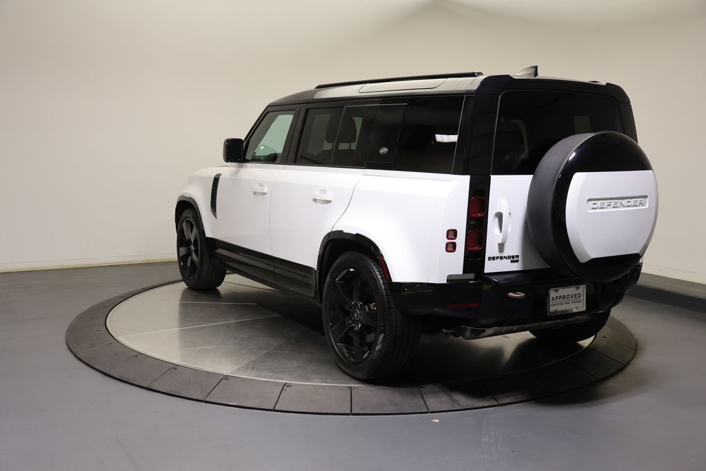 Thumbnail: 2023 Land Rover Defender - 3
