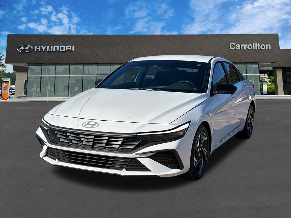 2025 Hyundai Elantra SEL's photo