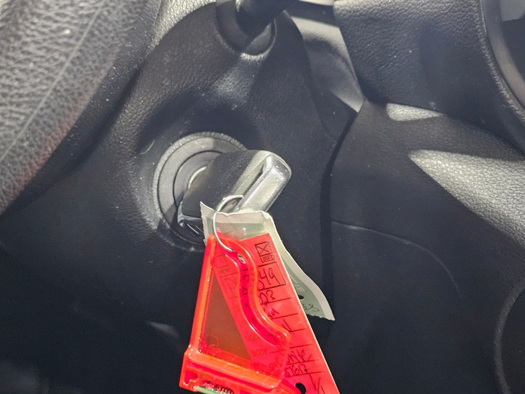 Used 2023 White Kia LX image 29