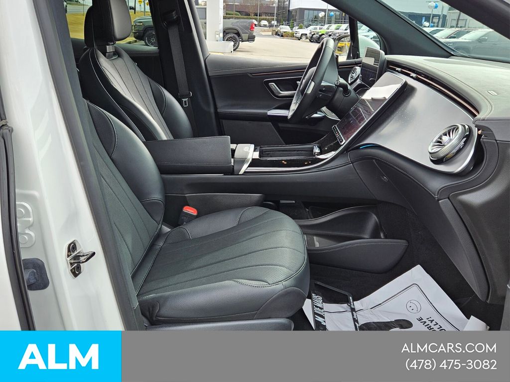 Used 2024 White Mercedes-Benz 350 SUV image 15