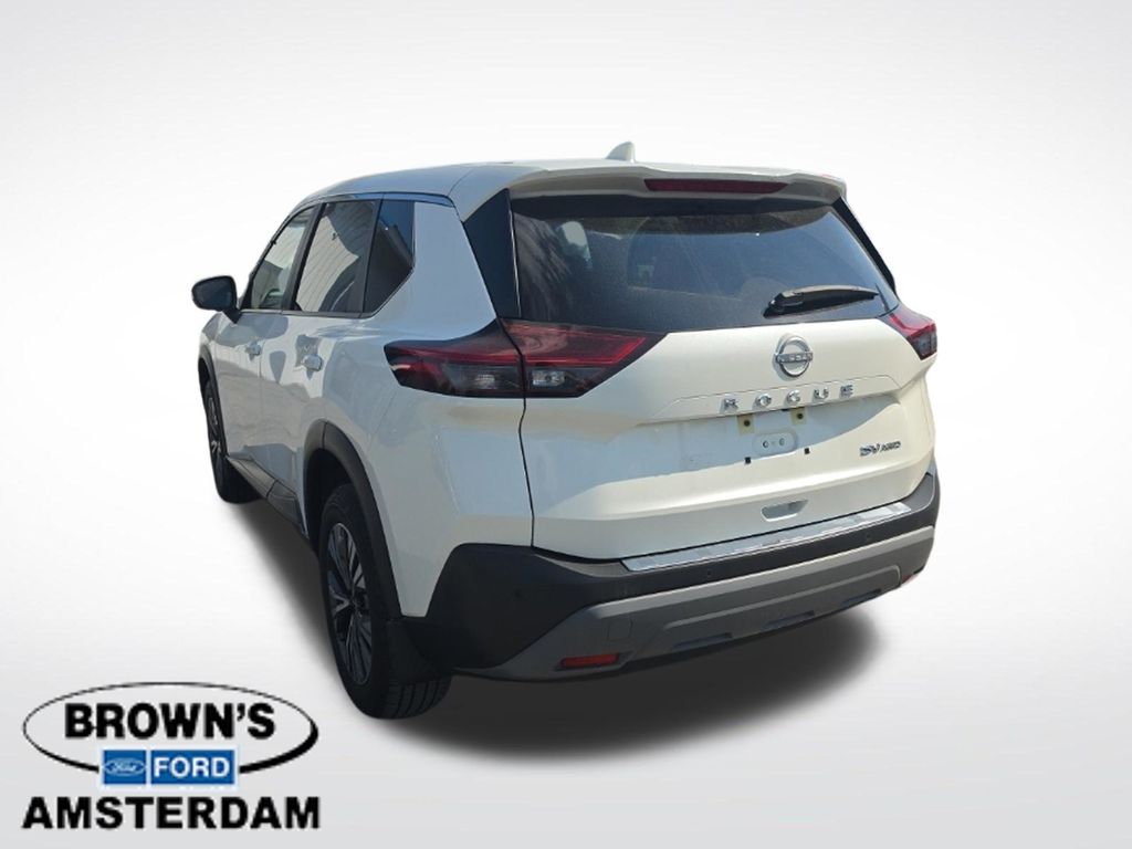 2023 Nissan Rogue SV - 5