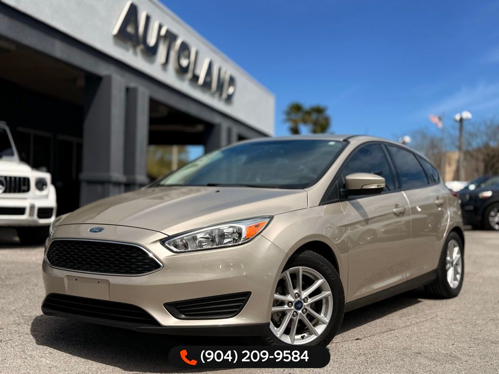 2017 Ford Focus SE Hatchback