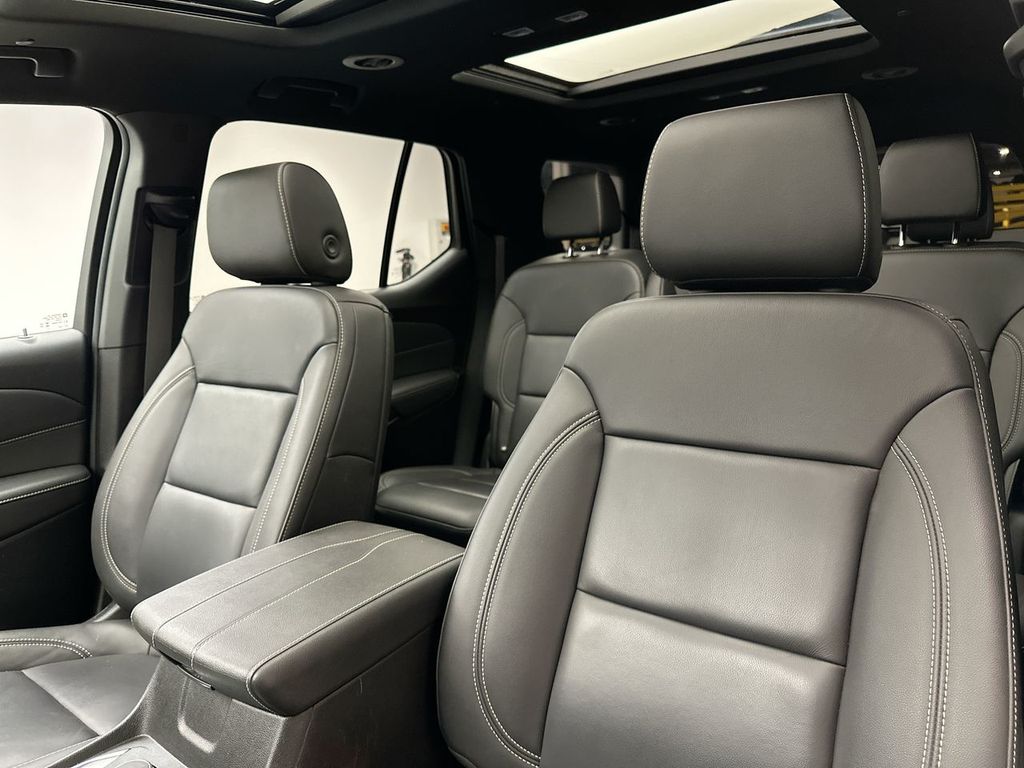 Thumbnail: 2023 Chevrolet Traverse - 11