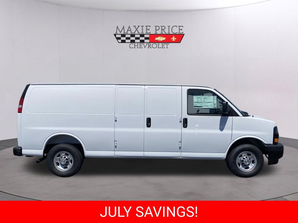 New 2026 Chevrolet Express 2500 Van