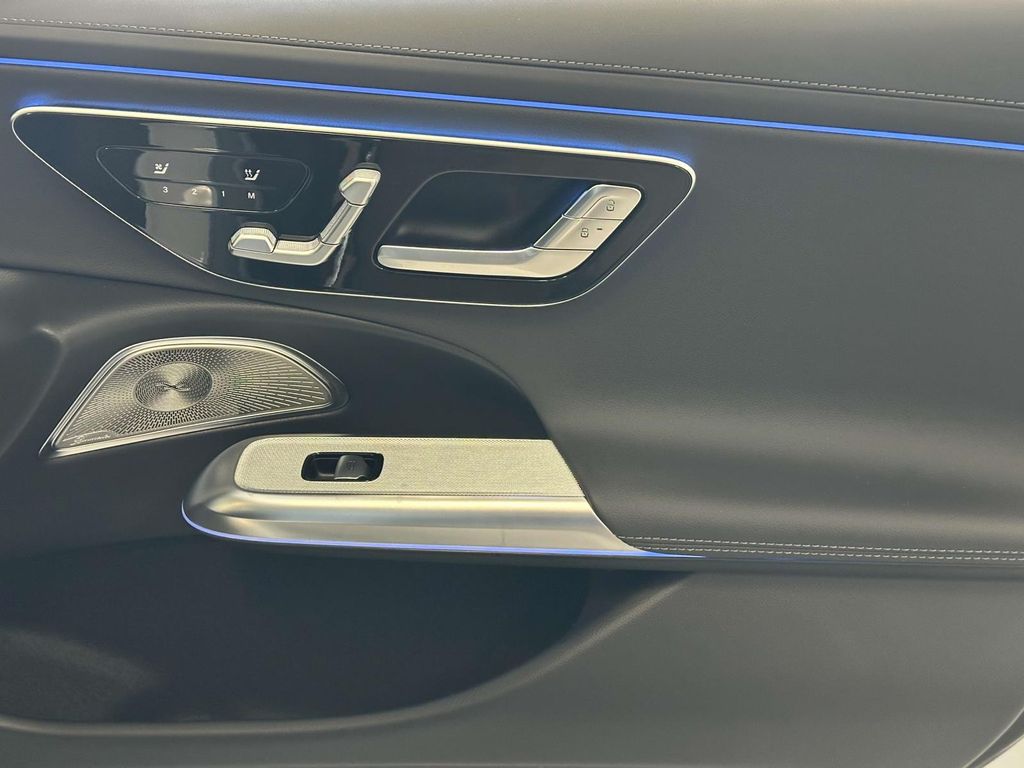 2025 Mercedes-Benz E-Class E 450 15