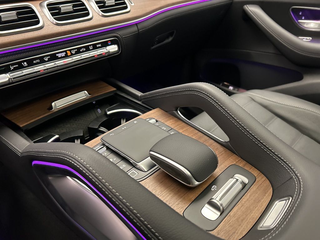 Thumbnail: 2026 Mercedes-Benz GLS - 20