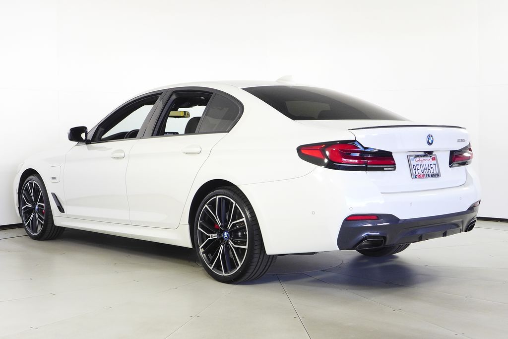 Thumbnail: 2023 BMW 5 Series - 9