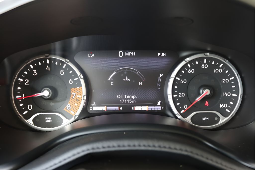 Used 2021 Gray Jeep Latitude image 24