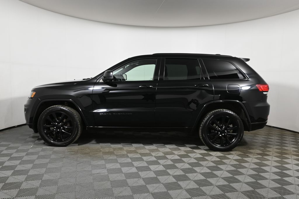 Thumbnail: 2018 Jeep Grand Cherokee - 2