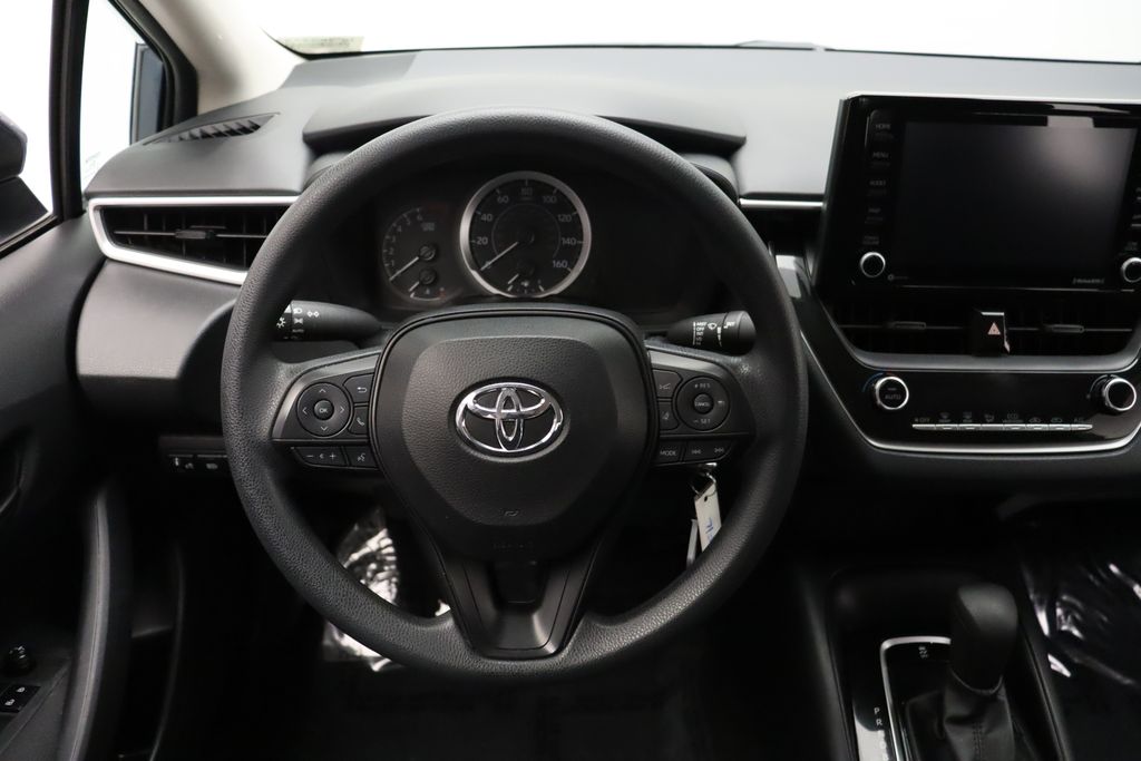 2022 Toyota Corolla LE 23