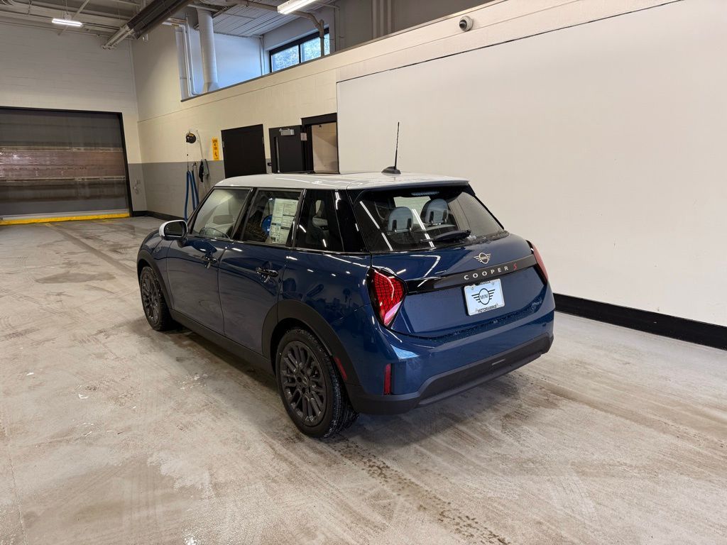 Thumbnail: 2026 MINI Cooper - 3