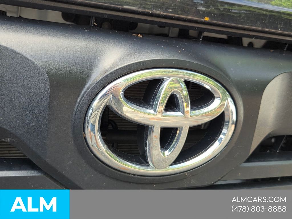 Used 2025 White Toyota SR image 18