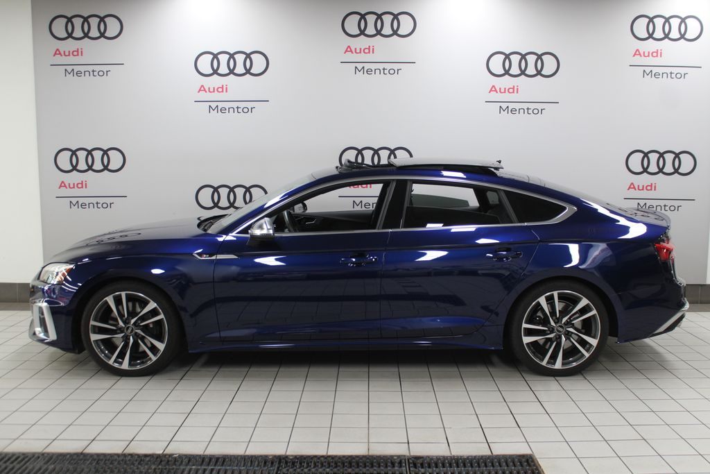 Thumbnail: 2022 Audi S5 - 3