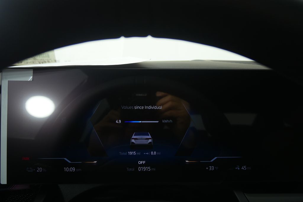 Thumbnail: 2026 BMW i5 - 23