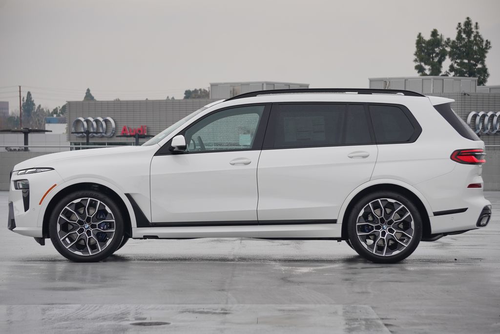 2024 BMW X7 xDrive40i 4