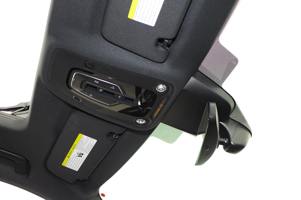 Thumbnail: 2022 Audi e-tron - 17