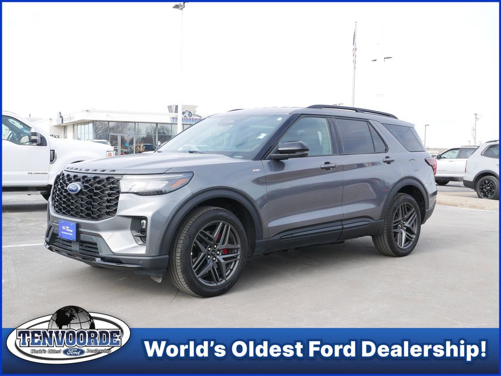 2025 Ford Explorer ST-Line AWD