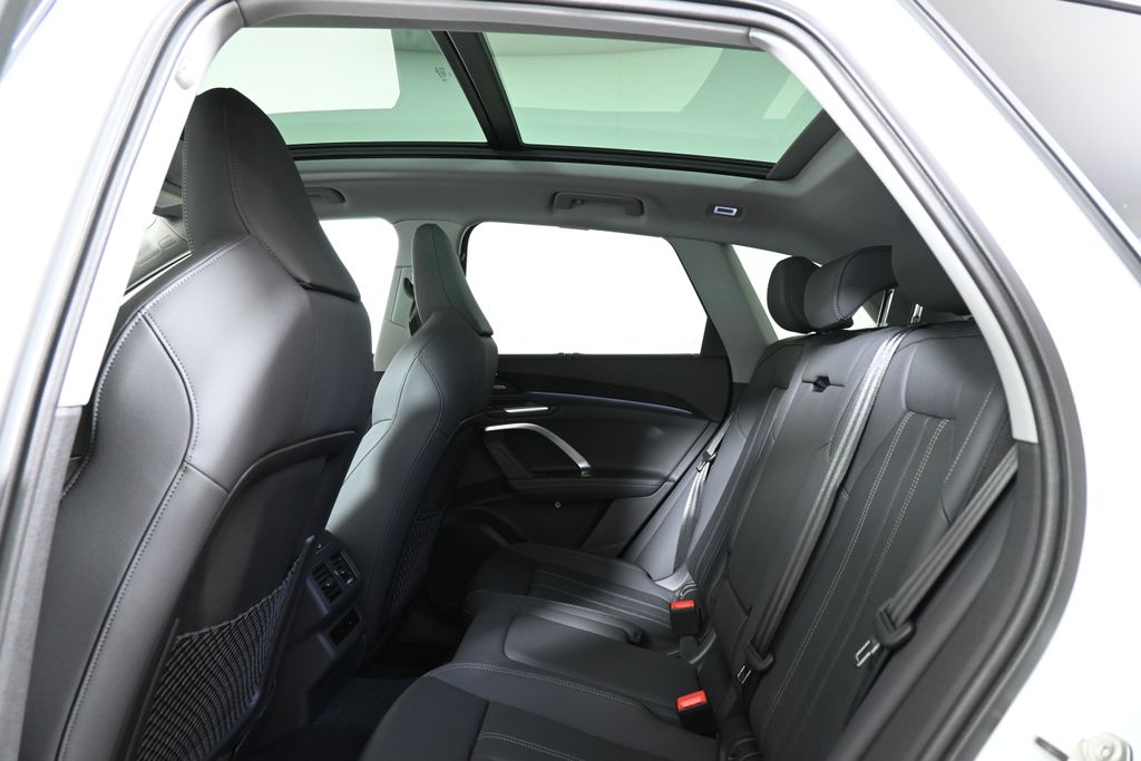 Thumbnail: 2025 Audi Q5 - 28