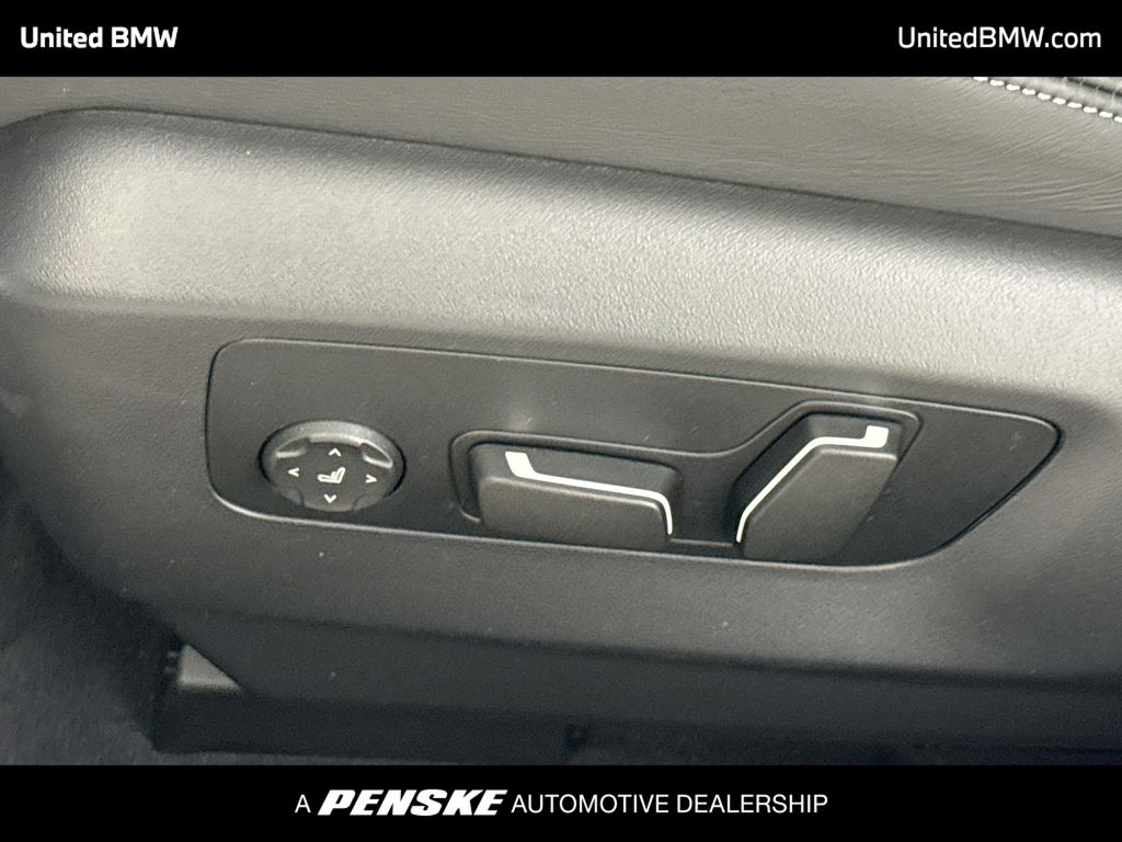 Thumbnail: 2025 BMW M5 - 4