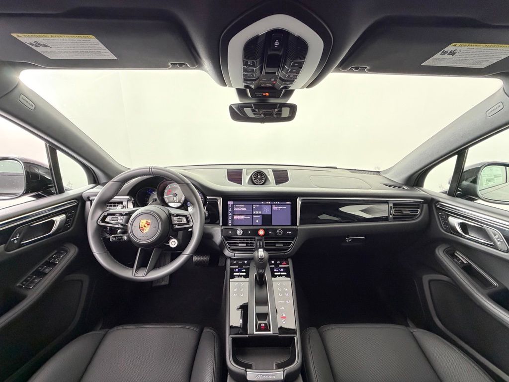 Thumbnail: 2026 Porsche Macan - 6