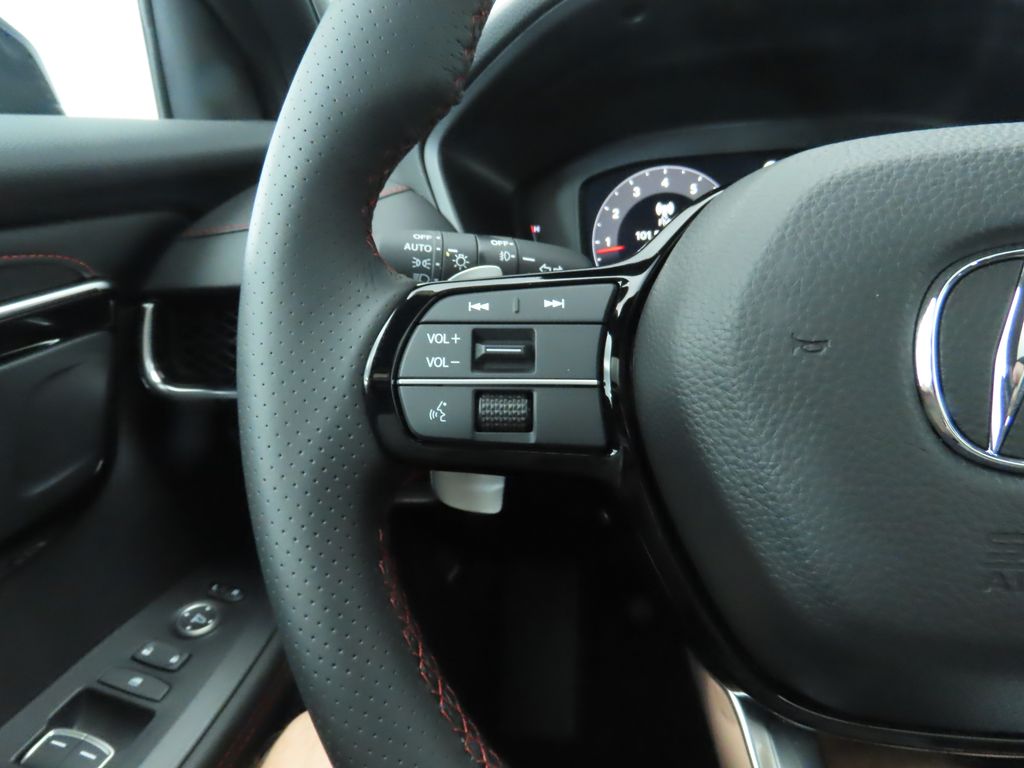 Thumbnail: 2025 Acura ADX - 12