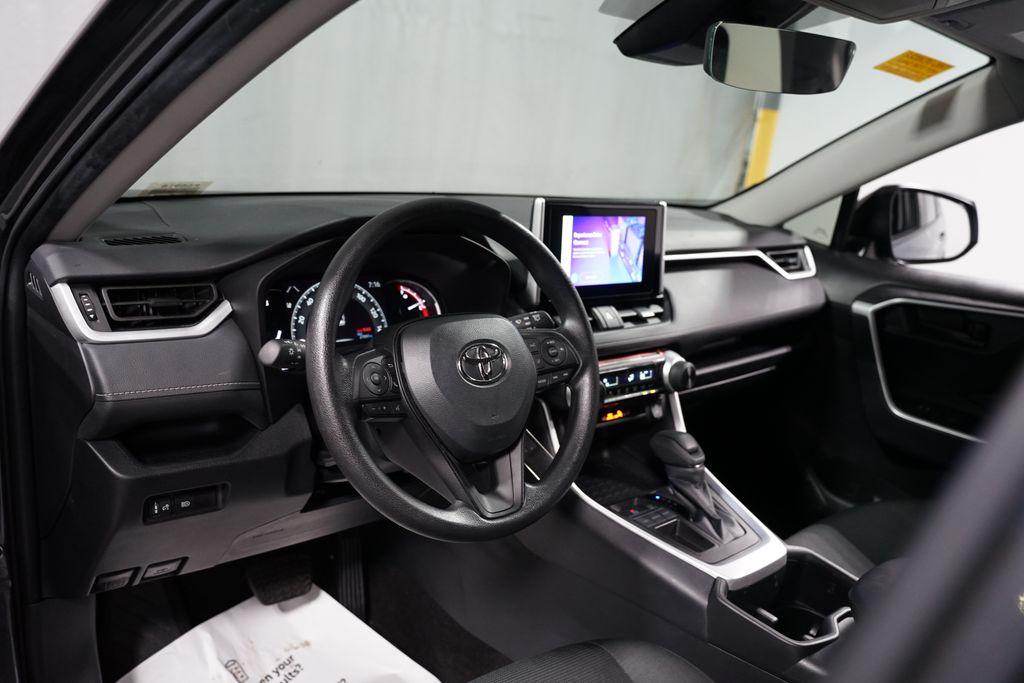 Thumbnail: 2024 Toyota RAV4 - 11