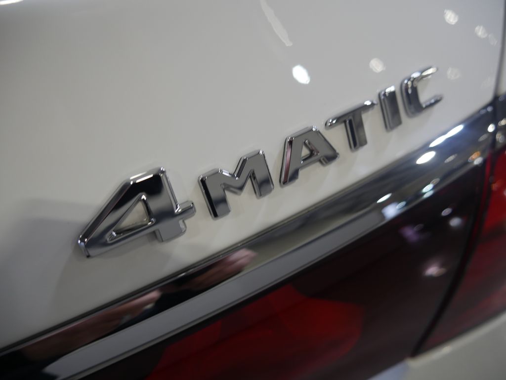 Thumbnail: 2026 Mercedes-Benz E-Class - 10