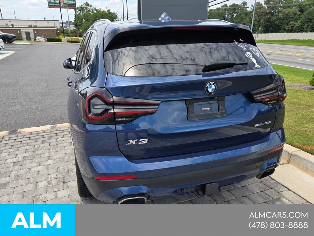 Used 2022 Blue BMW sDrive30i image 11