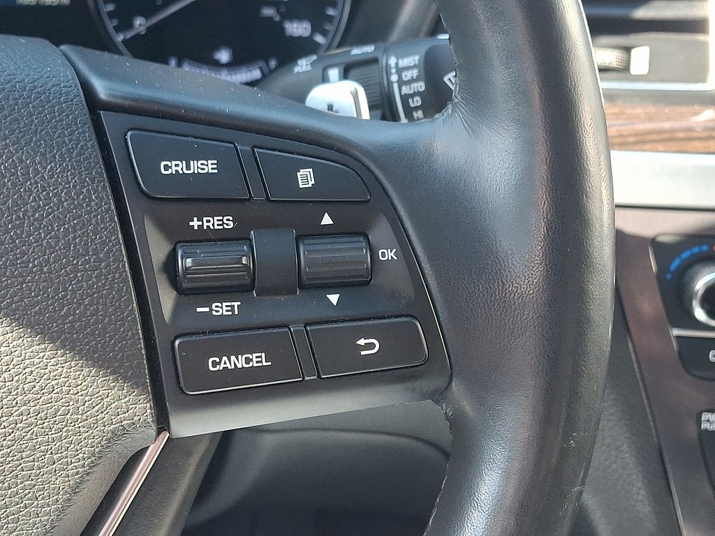 Thumbnail: 2015 Hyundai Genesis - 22