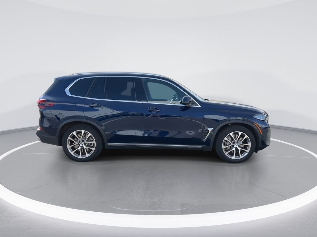 Thumbnail: 2026 BMW X5 - 9