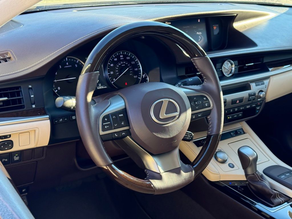 2018 Lexus ES 350 17