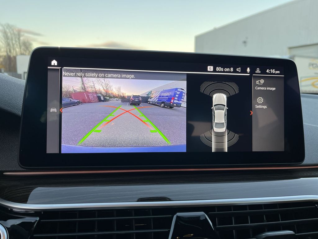 Thumbnail: 2023 BMW 5 Series - 17