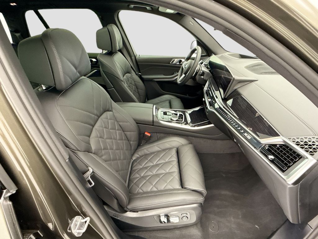 Thumbnail: 2026 BMW X5 - 20