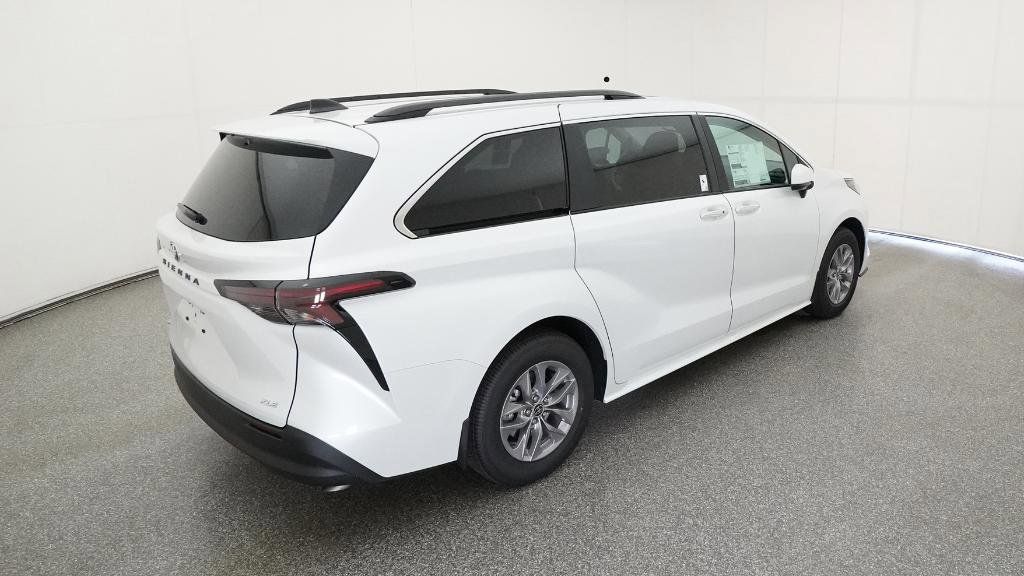 Thumbnail: 2025 Toyota Sienna - 26