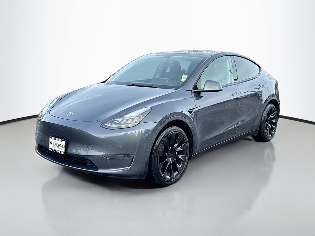 Tesla Model Y's photo