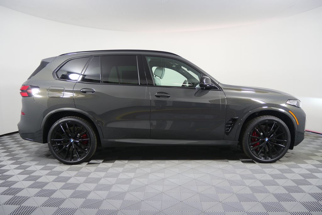 Thumbnail: 2026 BMW X5 - 2