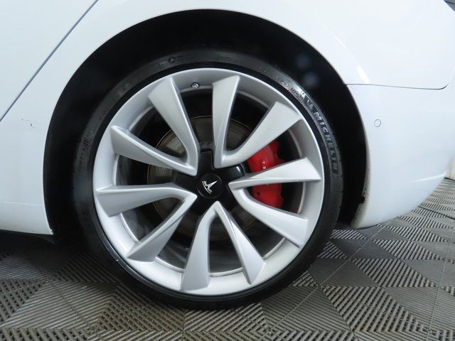 Thumbnail: 2019 Tesla Model 3 - 32