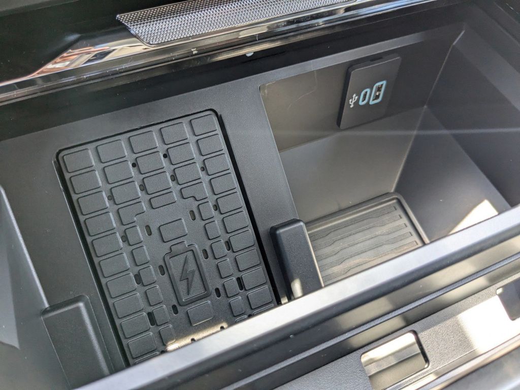 2025 Ford F-550 Chassis LARIAT