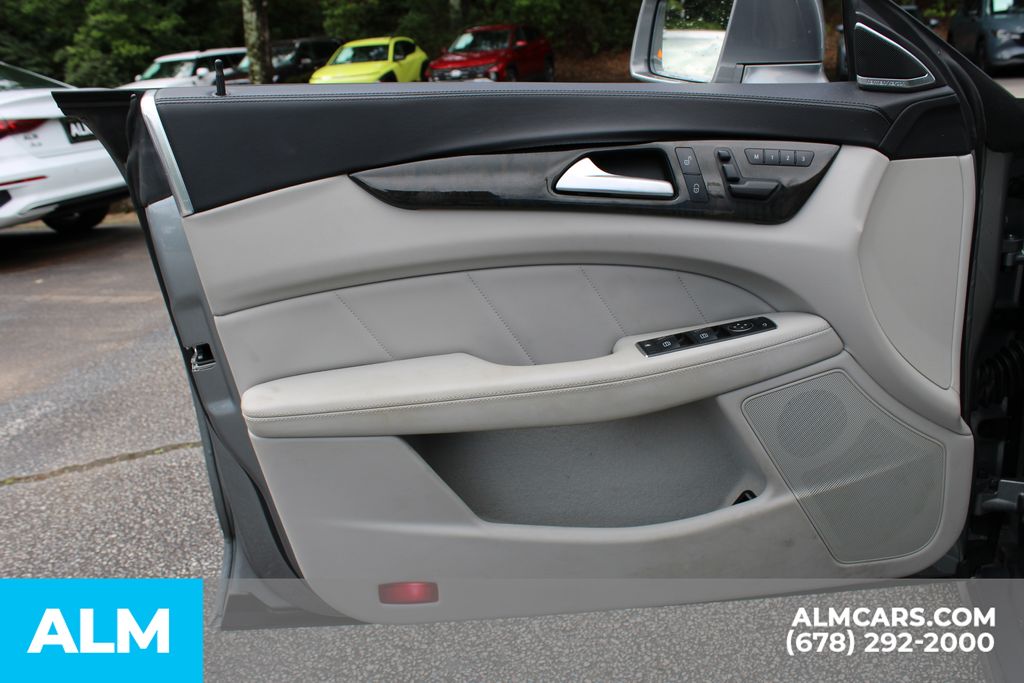 Used 2014 Gray Mercedes-Benz CLS 550 image 12
