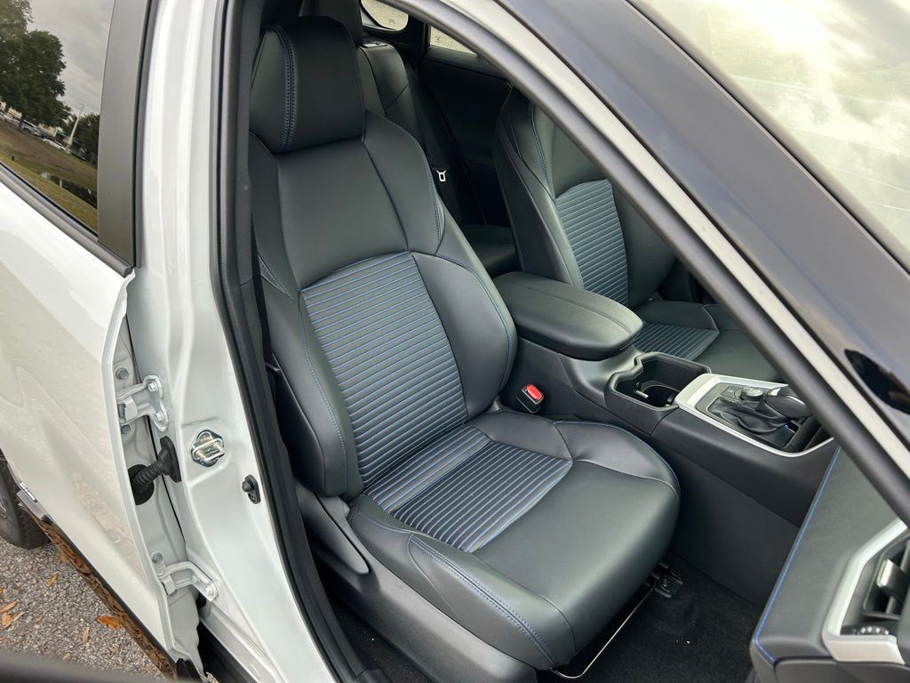 Thumbnail: 2023 Toyota RAV4 - 15