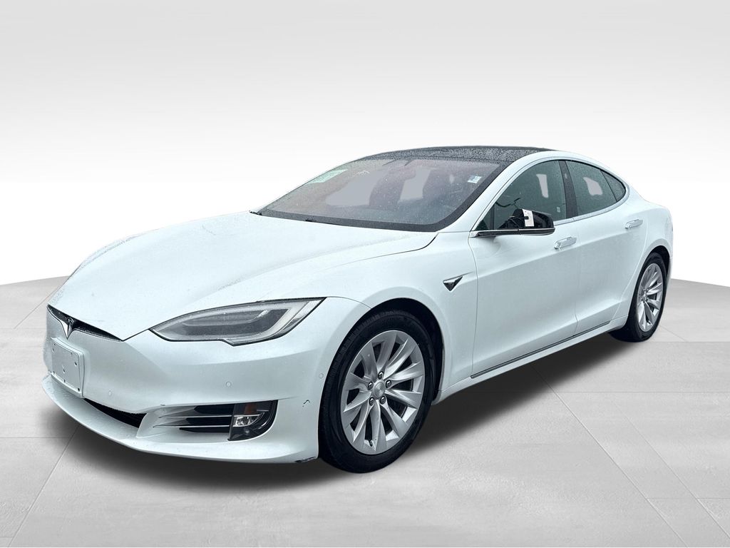 Used 2018 Tesla Model S 75D with VIN 5YJSA1E26JF293766 for sale in Waukesha, WI