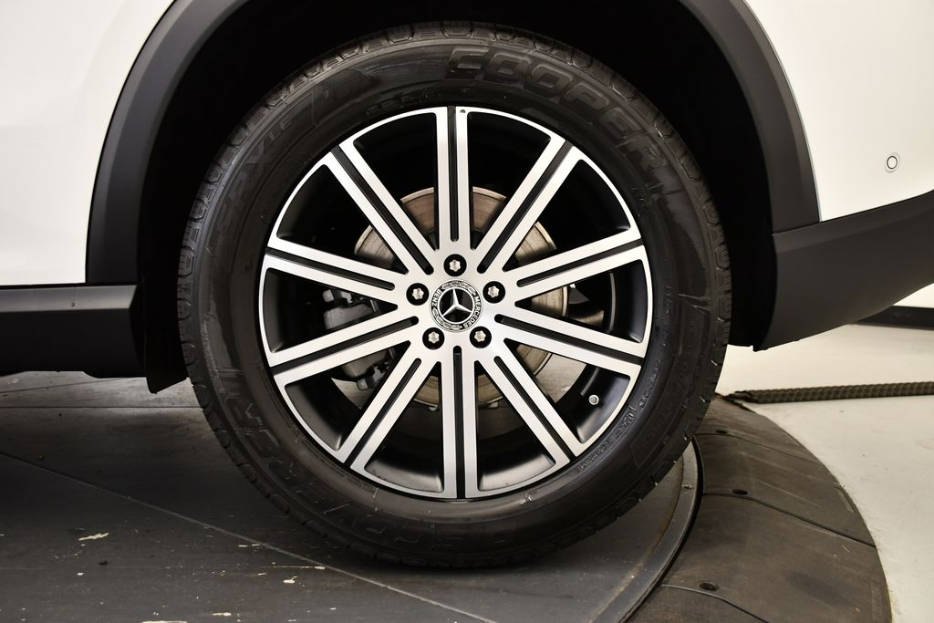 Thumbnail: 2026 Mercedes-Benz GLE - 14