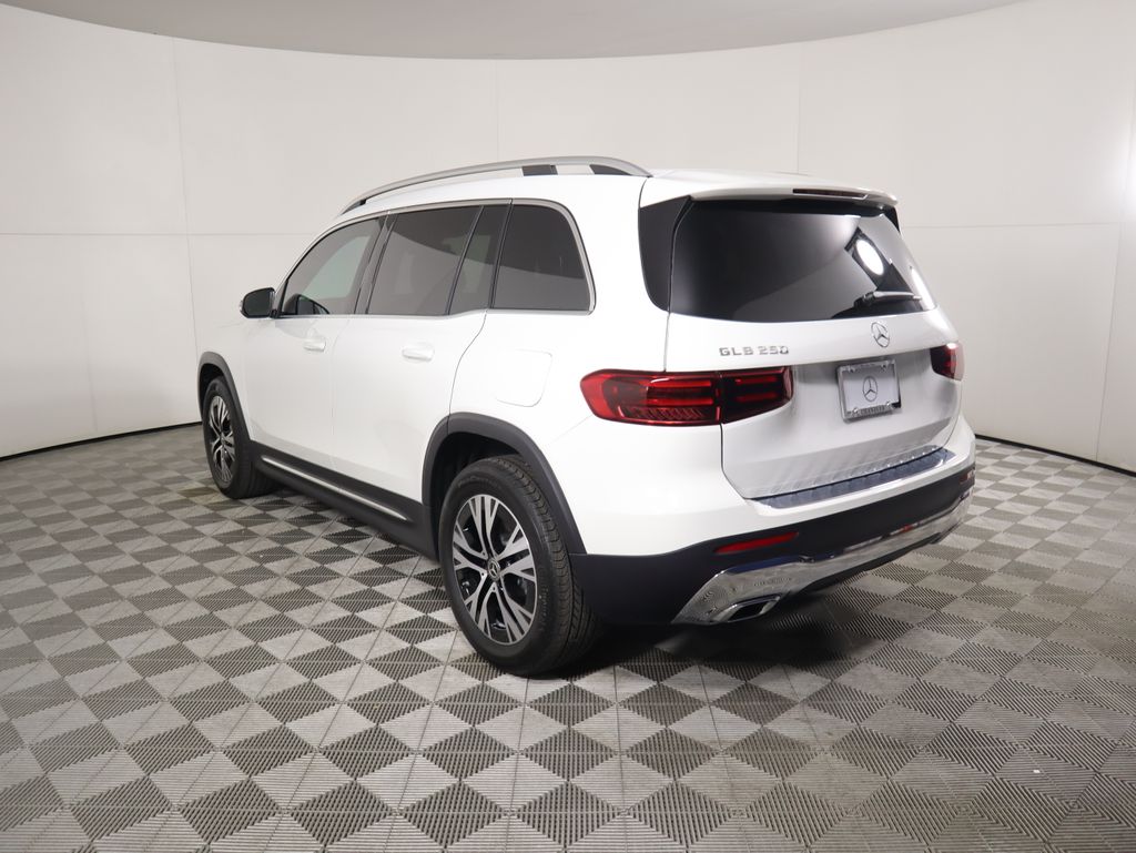 Thumbnail: 2026 Mercedes-Benz GLB - 7