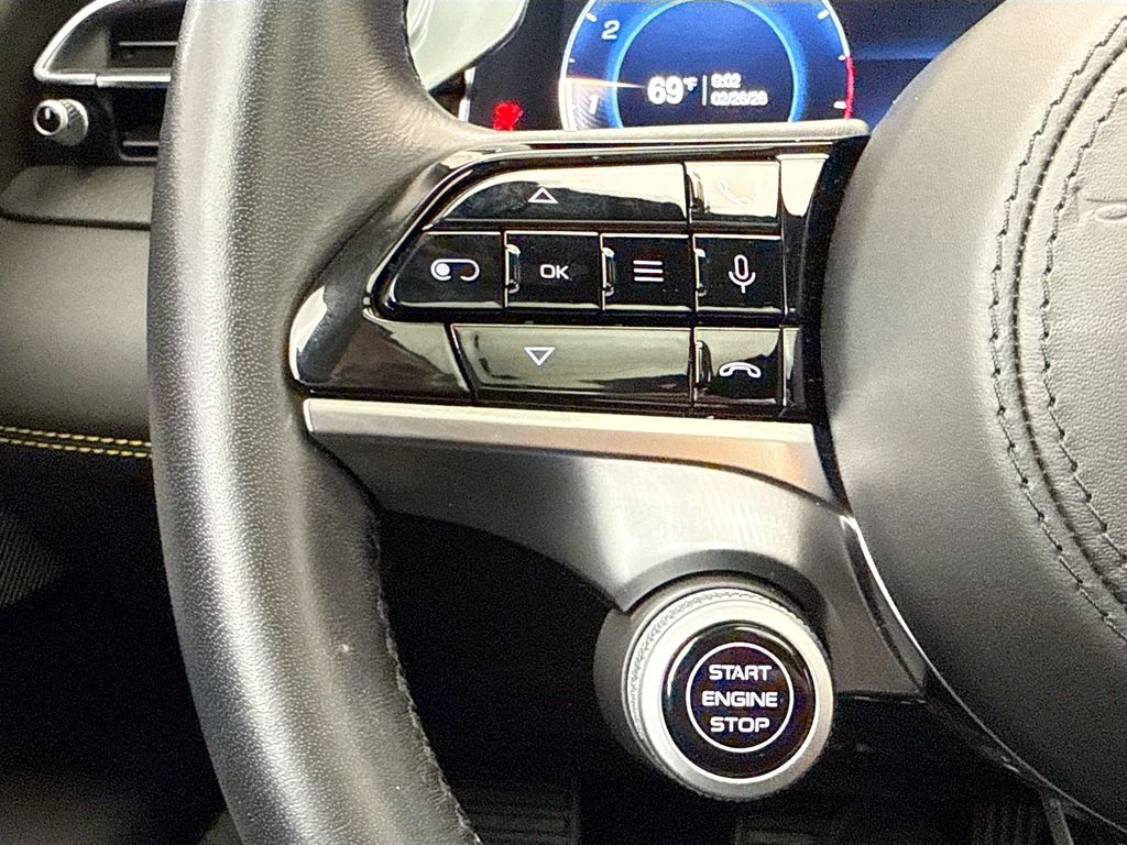 Thumbnail: 2023 Maserati Grecale - 11