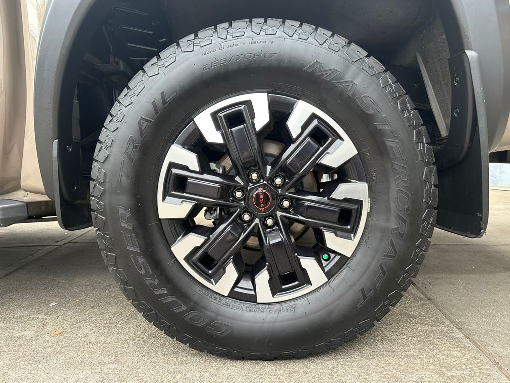 2023 Nissan Frontier PRO-4X